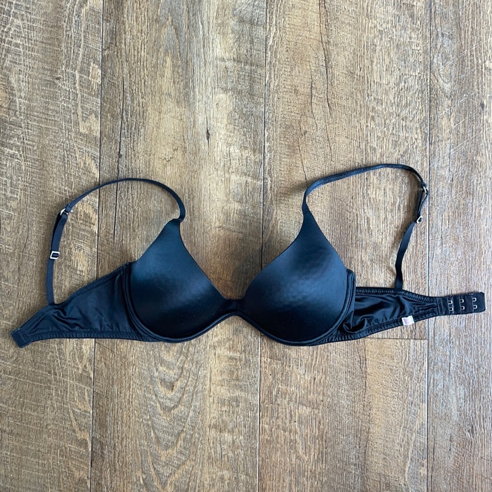 Victoria’s Secret by Pink bra